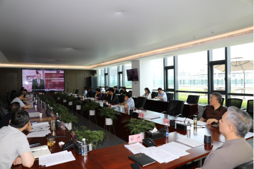 bet365官网
党委理论学习中心组深入学习贯彻《习近平著作选读》第一卷、第二卷