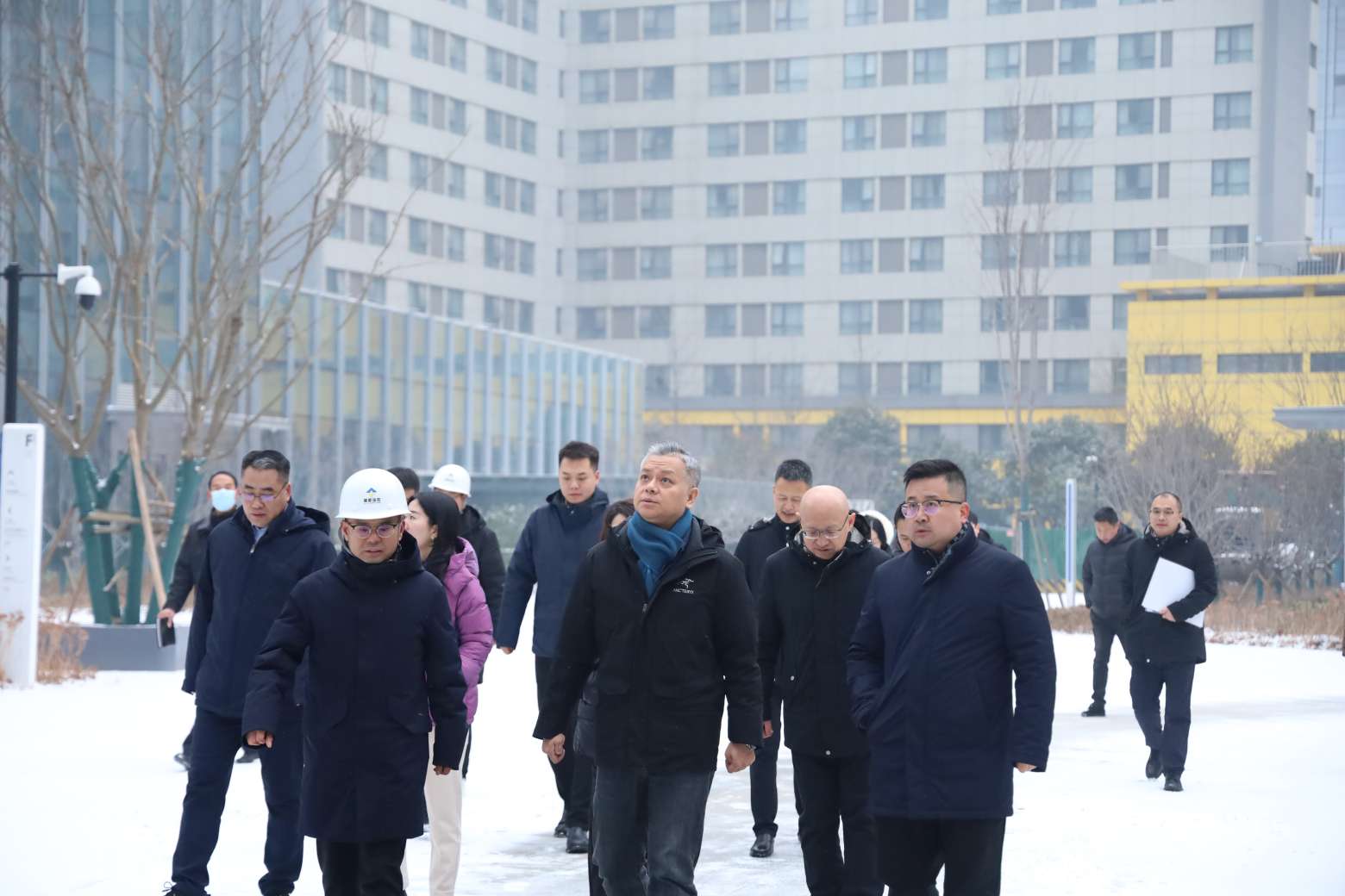 bet365官网
董事长解严带队开展春节前安全检查工作