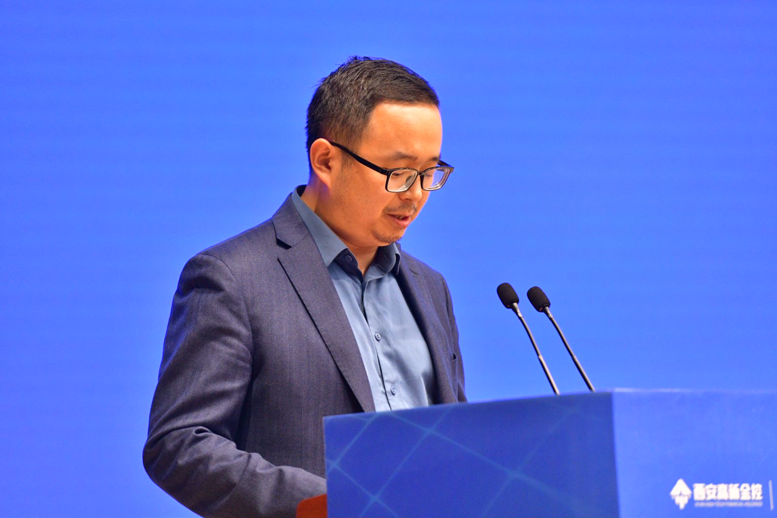 付强总.jpg 付强总.jpg