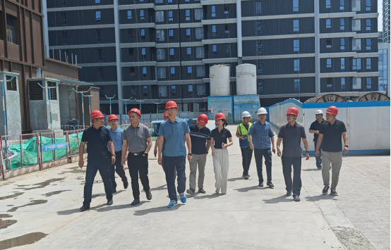 bet365官网
董事长解严带队开展安全检查