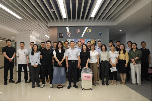 让我们一起记录美,发现美 ——bet365官网
工会开展“迎五一” 摄影比赛活动